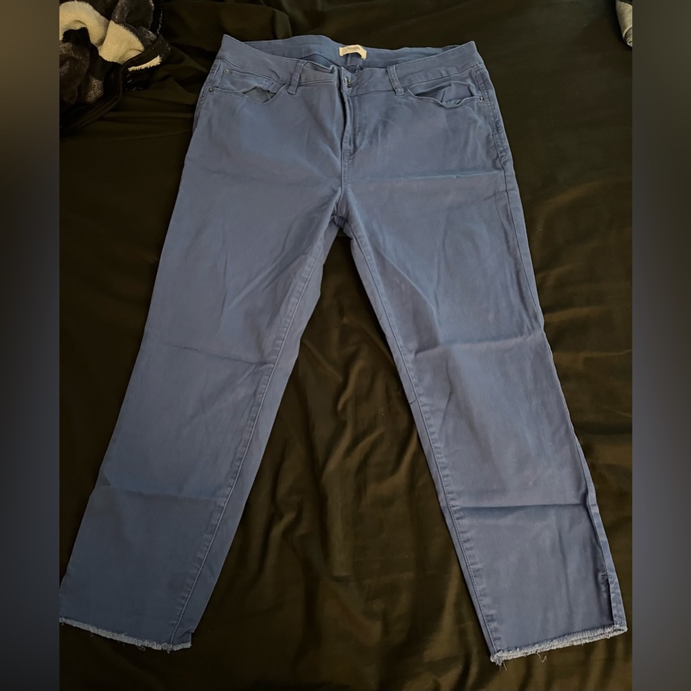 Women’s Kensie cropped jeans with pockets in size 14